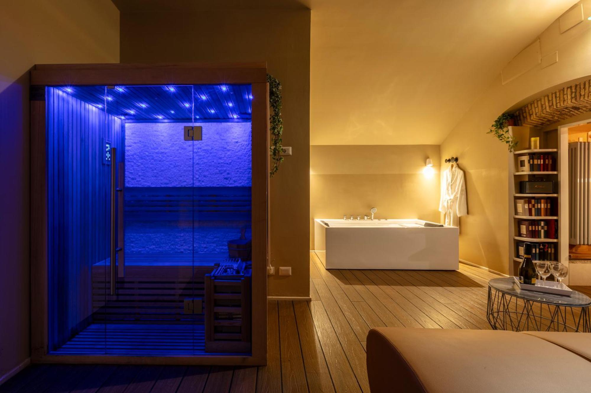 Romac Coronari With Gym, Sauna And Garden Екстер'єр фото